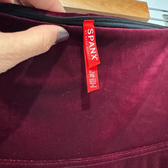 SPANX Women’s Velvet High Rise Legging Pants XL Burgundy Bordeau Maroon Holiday - Picture 5 of 9